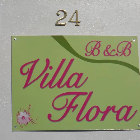 Flora Nocleg ze śniadaniem *