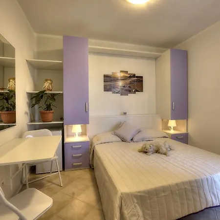 Bed & Breakfast Flora Peschiera del Garda